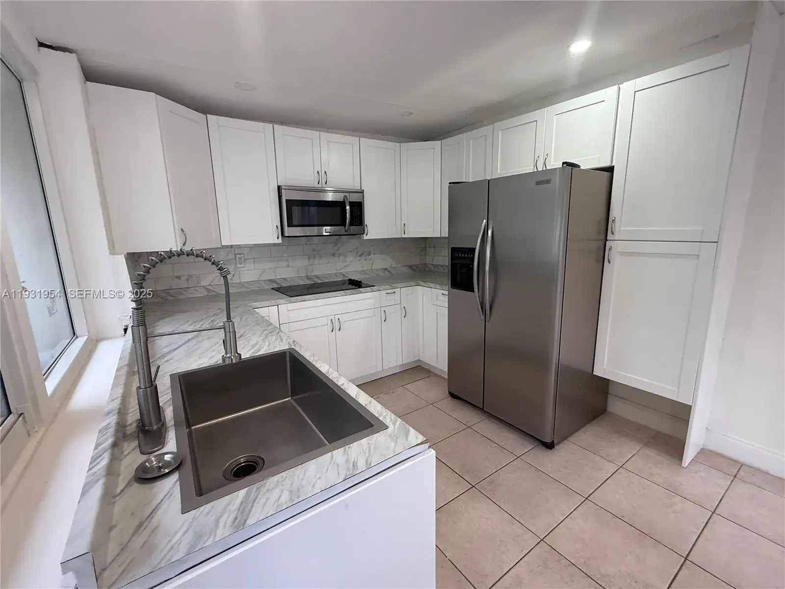 318 SW 15th St # 1, Dania Beach FL 33004 photo 4