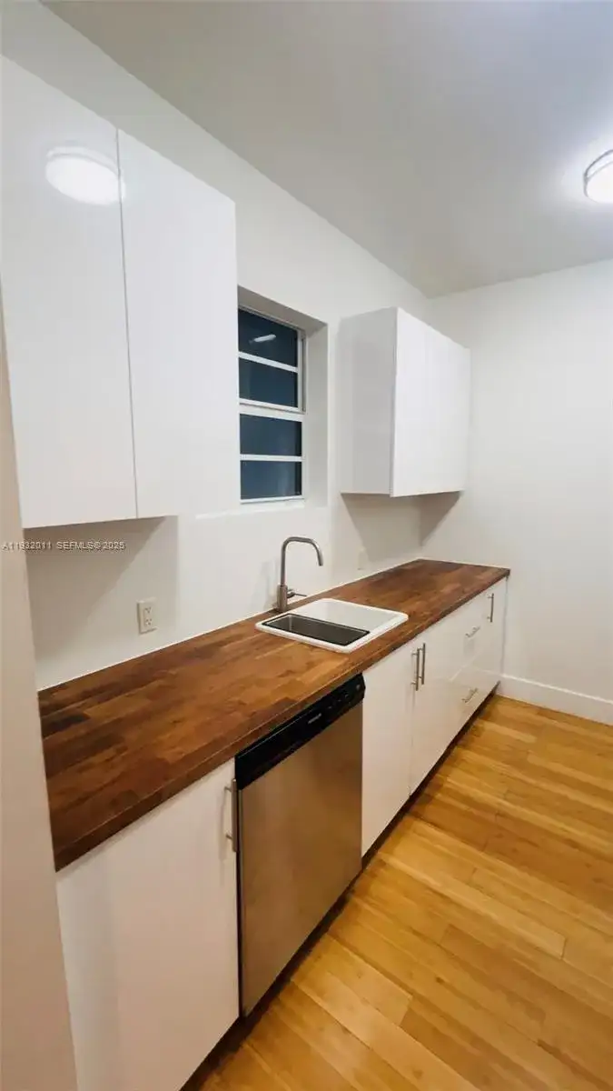 960 Bay Dr # 910, Miami Beach FL 33141 photo 5