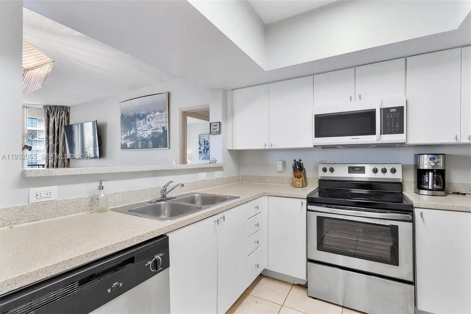 17375 Collins Ave # 1507, Sunny Isles Beach FL 33160 photo 4