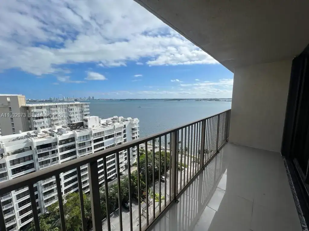 1450 Brickell Bay Dr # 1606, Miami FL 33131 photo 2