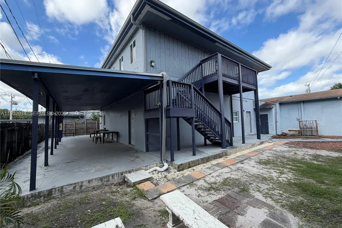 808 NW 19th St # D, Fort Lauderdale FL 33311