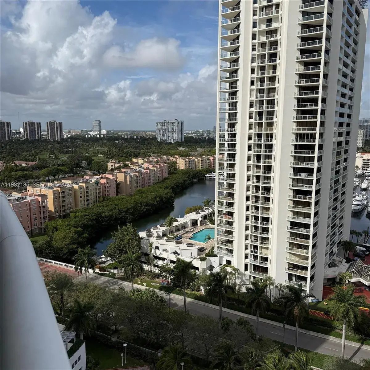 19400 Turnberry Way # 1621, Aventura FL 33180