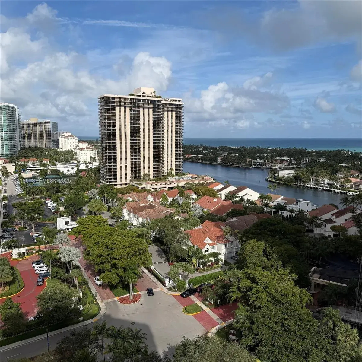 19400 Turnberry Way # 1621, Aventura FL 33180