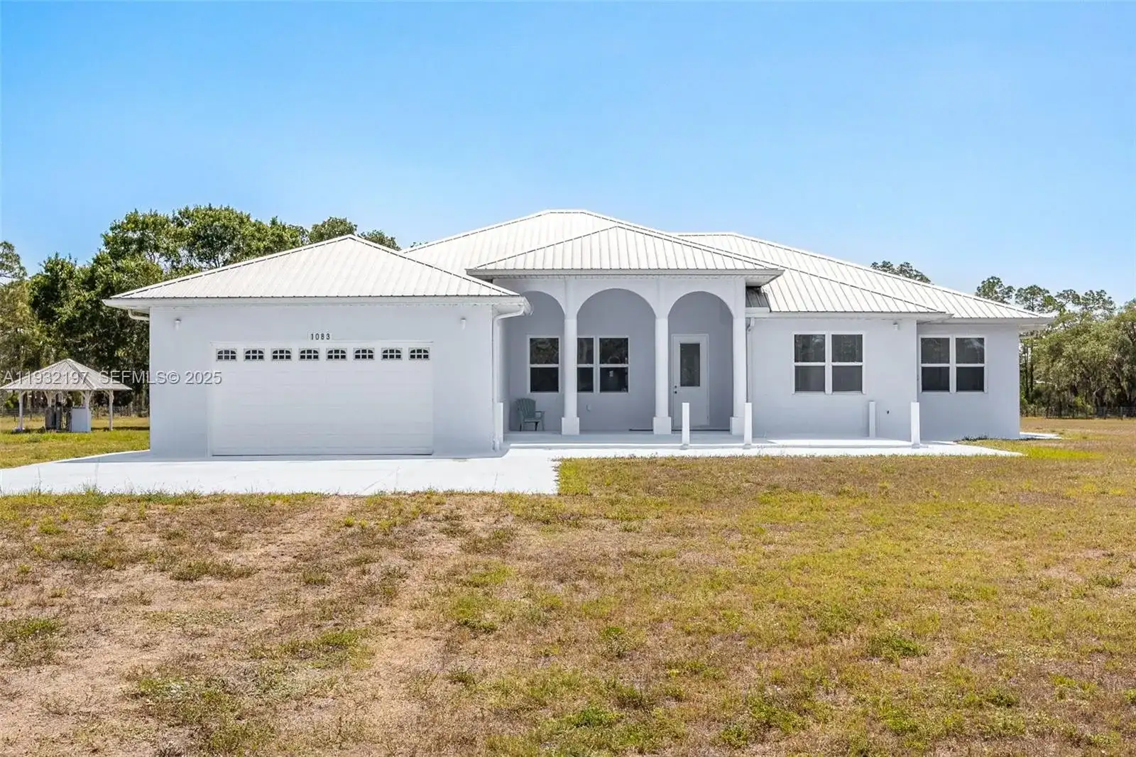 1083 Pollywog Dr., Other City - In The State Of Florida FL 33935 photo 2