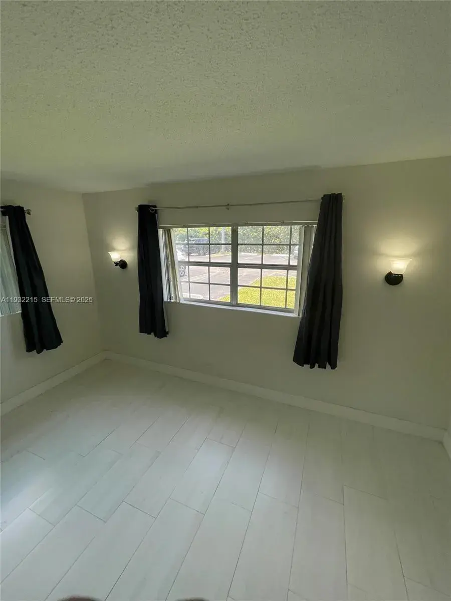 8107 SW 72nd Ave # 125E, Miami FL 33143