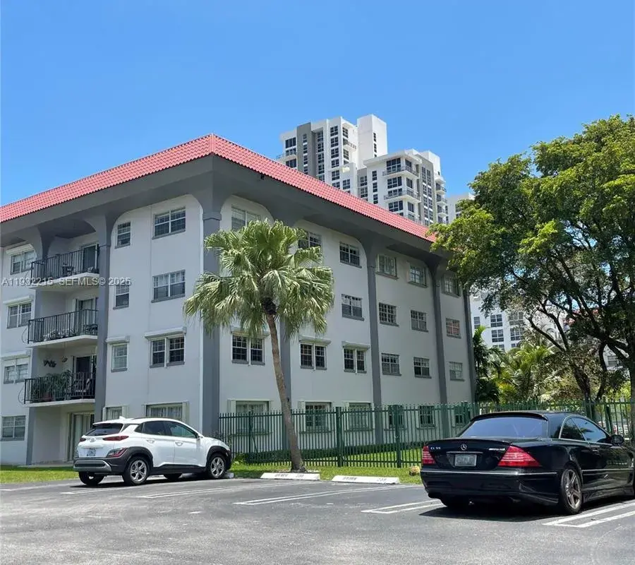 8107 SW 72nd Ave # 125E, Miami FL 33143