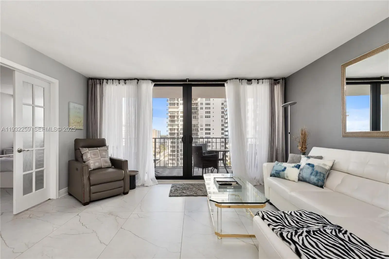 2401 S Ocean Dr # 1204, Hollywood FL 33019