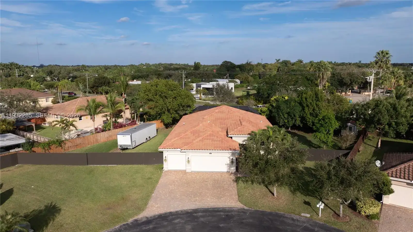 2135 NW 14th Ter, Homestead FL 33030 photo 2