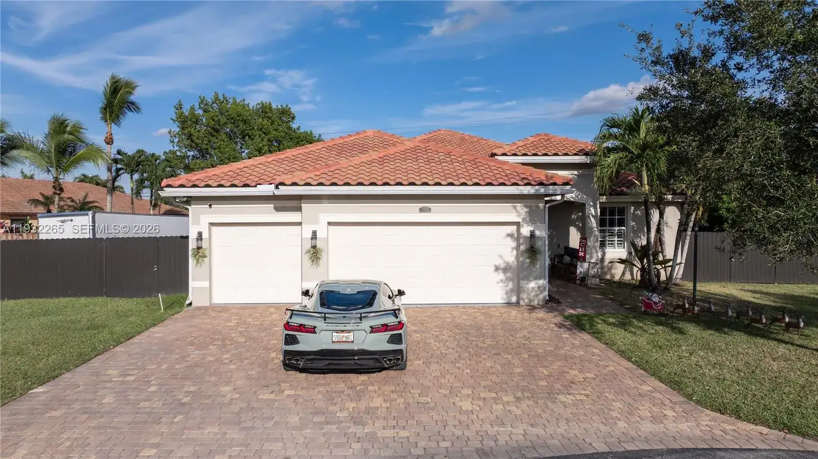 2135 NW 14th Ter, Homestead FL 33030 photo 3