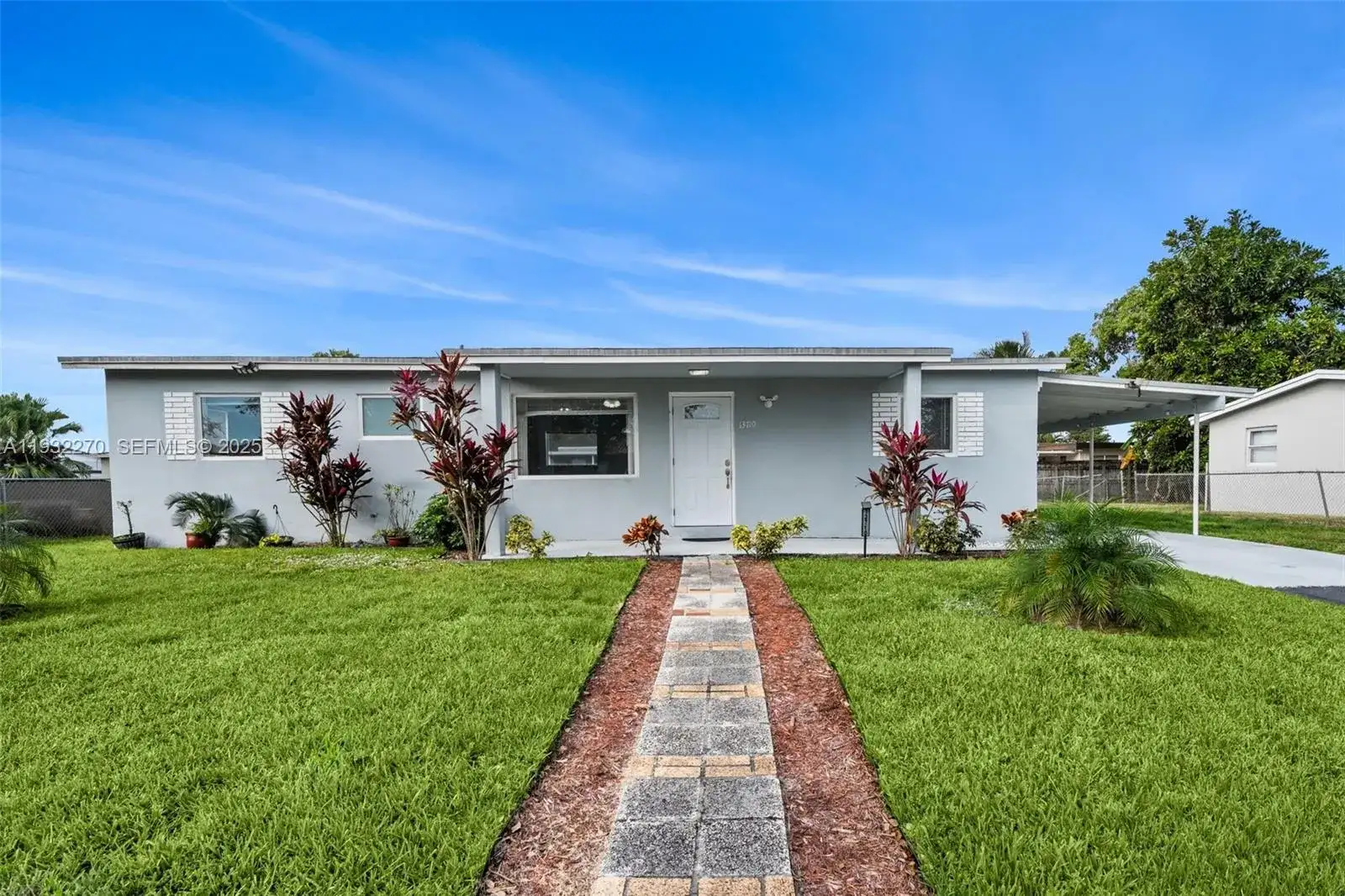 13710 Harrison St, Miami FL 33176 photo 2