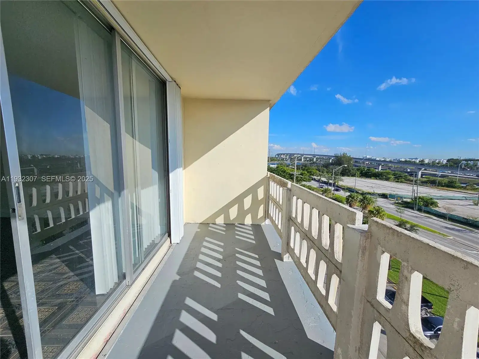 15600 NW 7th Ave # 704, Miami FL 33169 photo 4
