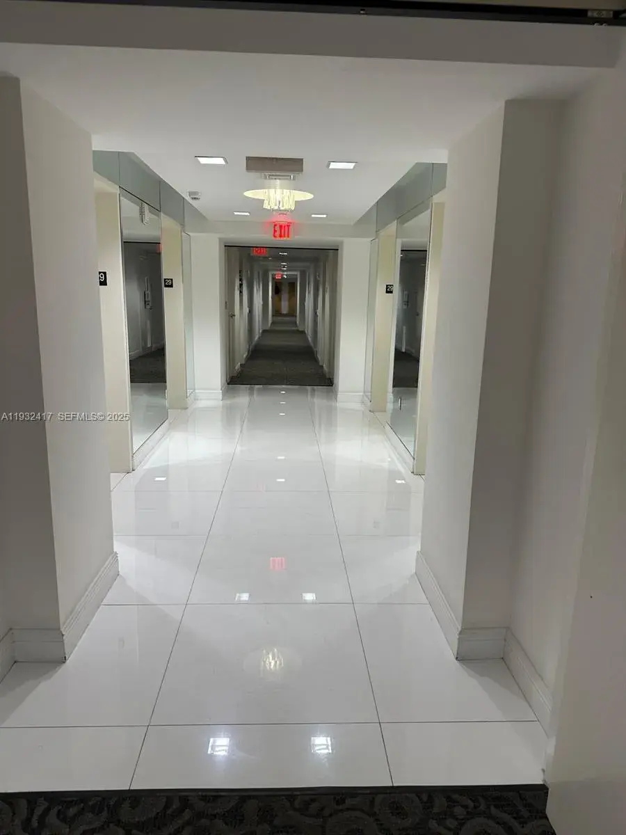 350 S Miami Ave # 2913, Miami FL 33130