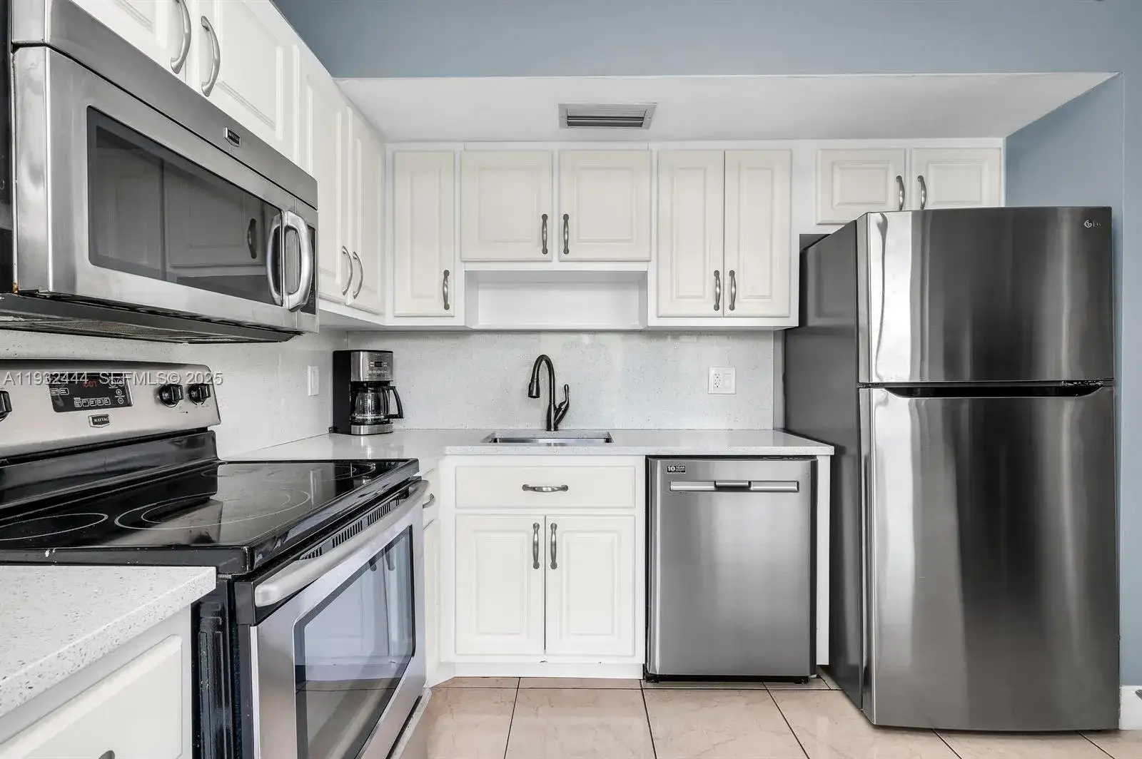 2800 N Palm Aire Dr # 309, Pompano Beach FL 33069