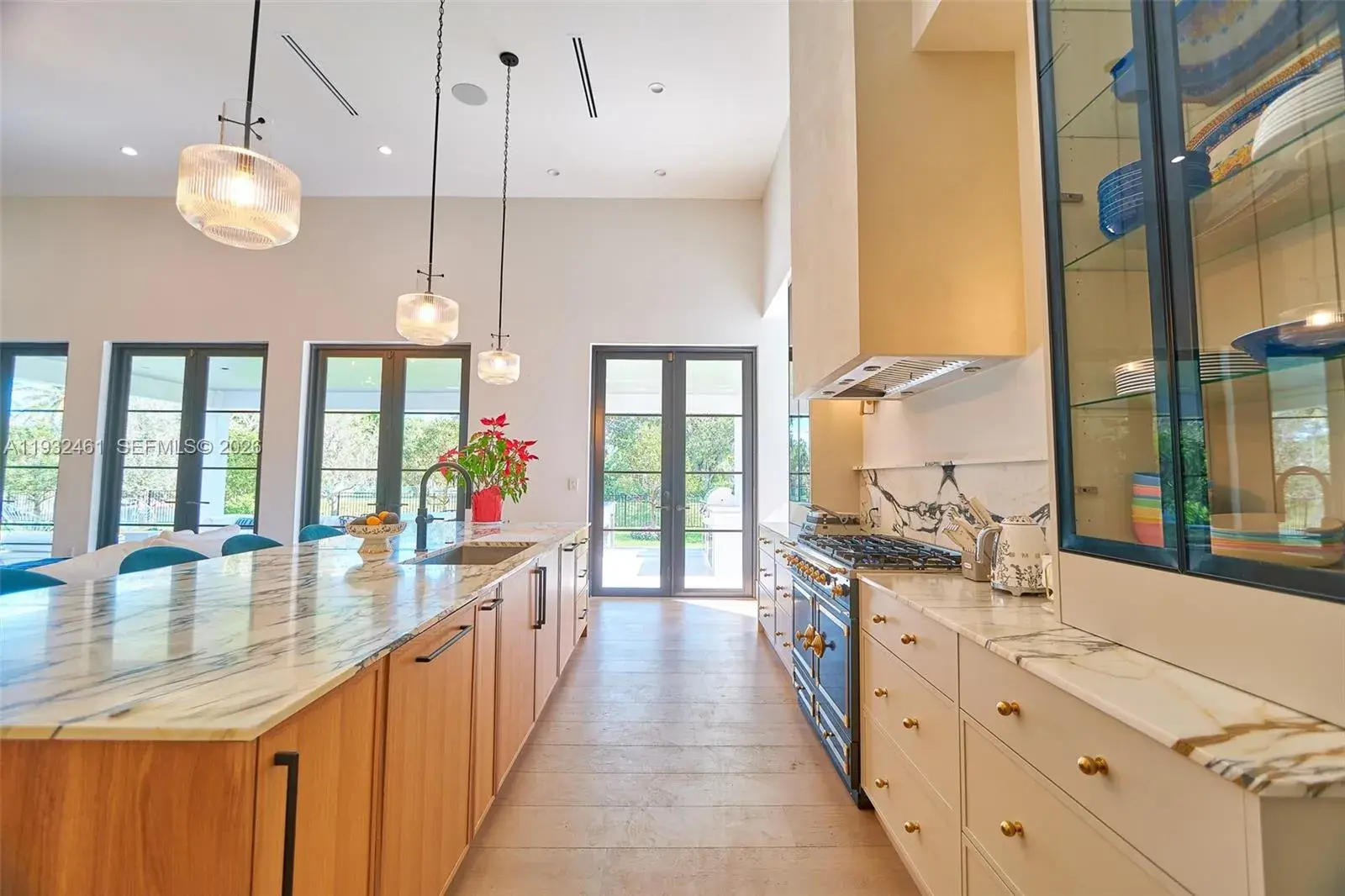 11001 SW 74th Ave, Pinecrest FL 33156