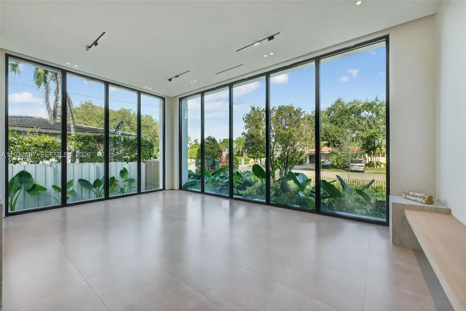 830 Oriole Ave, Miami Springs FL 33166 photo 5