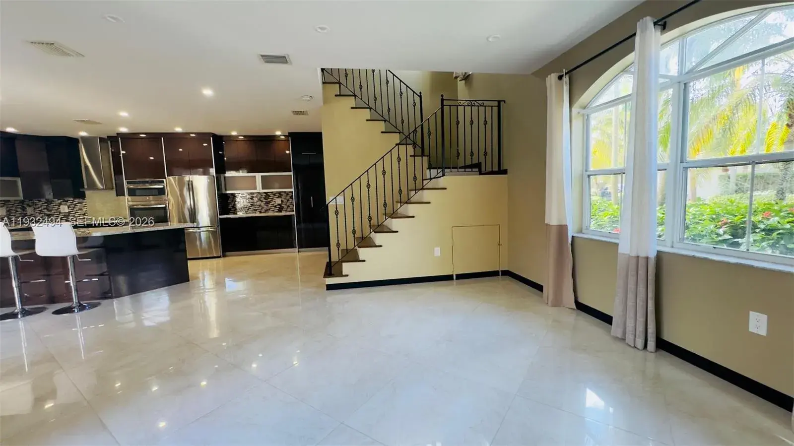 1094 Redwood St # 1094, Hollywood FL 33019