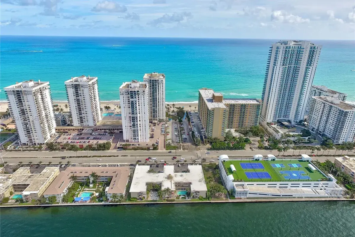 2600 S Ocean Dr # S104, Hollywood FL 33019