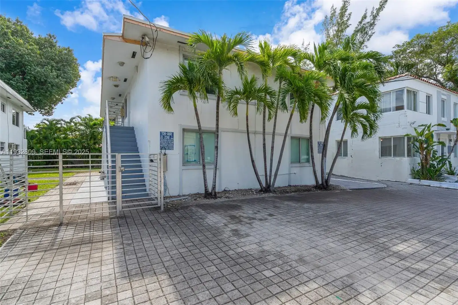 560 NE 63rd St, Miami FL 33138 photo 3