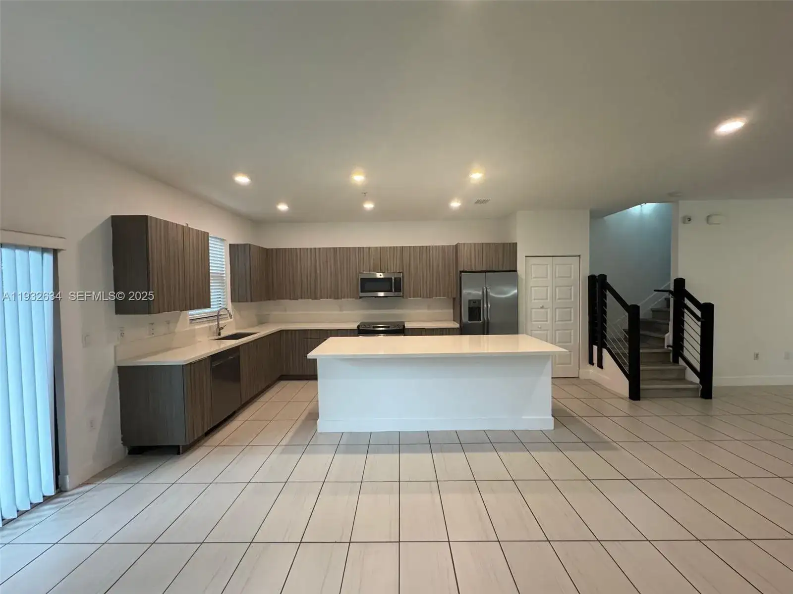 10461 NW 82nd St # 6, Doral FL 33178 photo 3