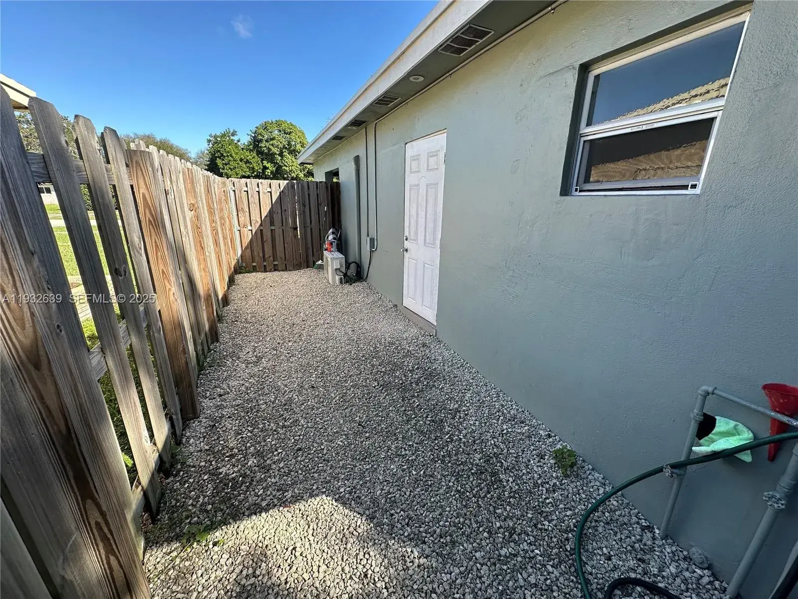 214 S 57th Ave, Hollywood FL 33023