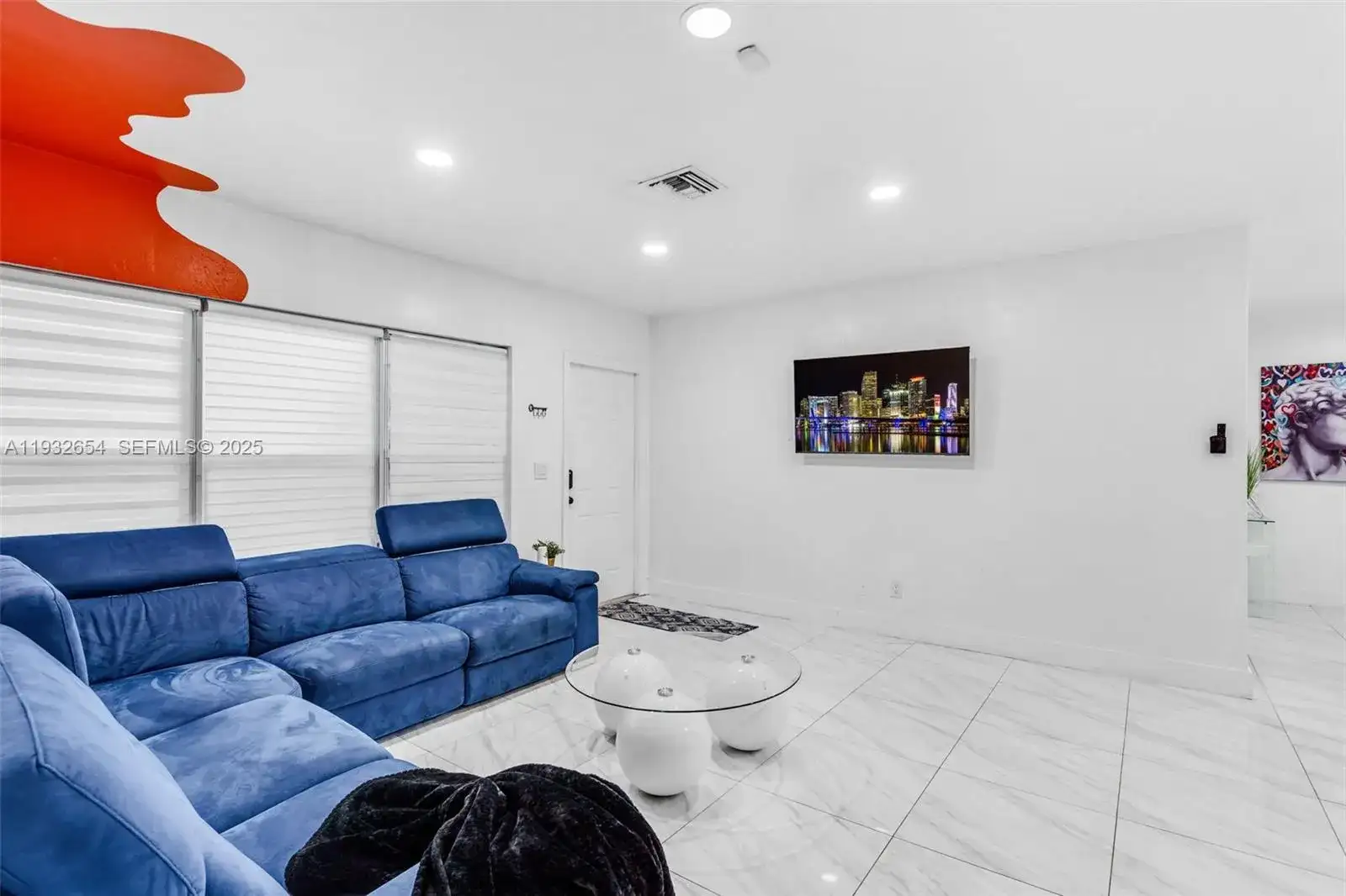 695 NE 160th St # 0, Miami FL 33162 photo 4