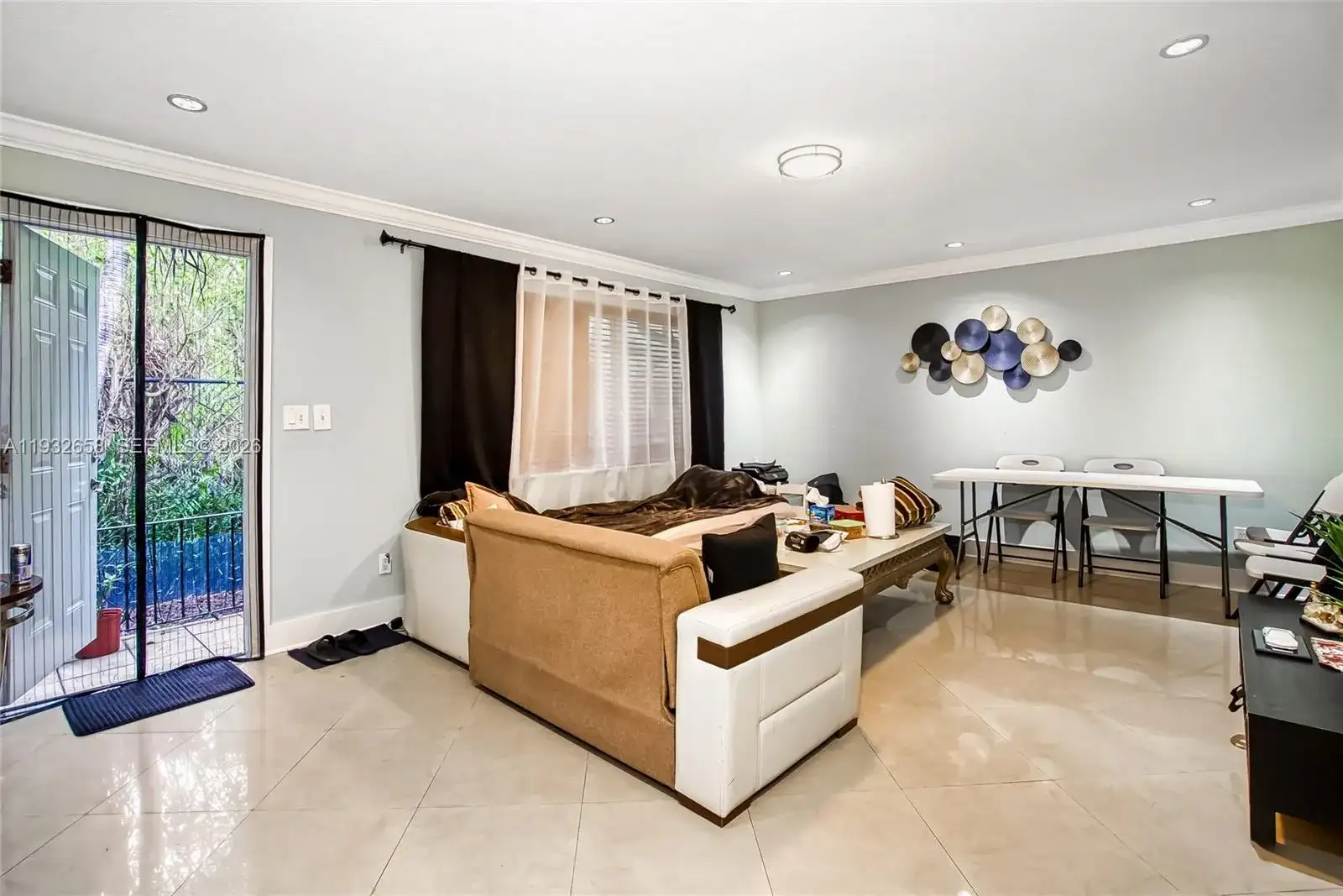 1457 Atlantic Shores Blvd, Hallandale Beach FL 33009 photo 3