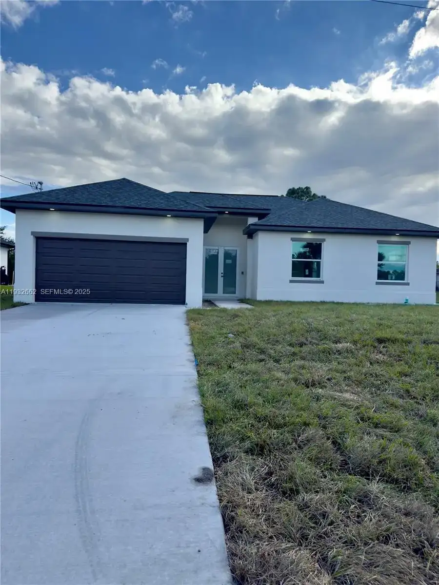 748 748 CHESTNUT ST E, Lehigh Acres FL 33974 photo 3