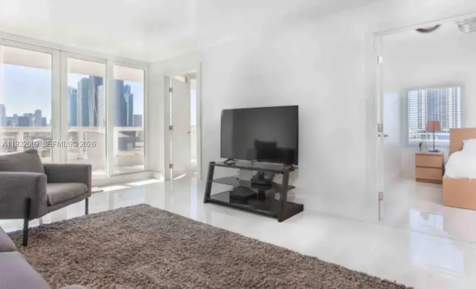 1717 N Bayshore Dr # 1652, Miami FL 33132
