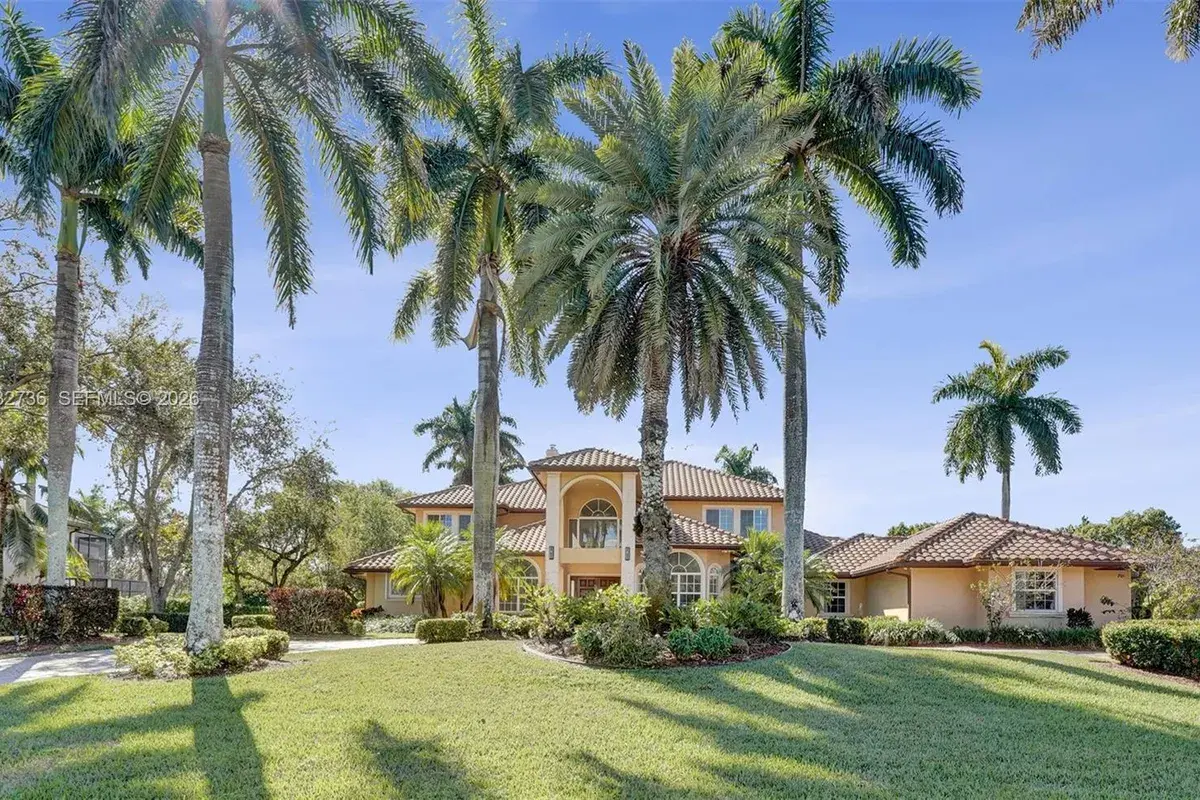 3855 Windmill Lake Road, Weston FL 33332