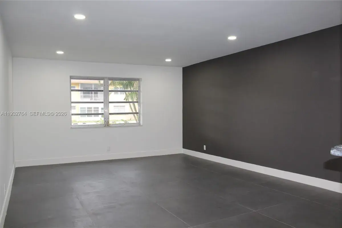 5140 SW 40th Ave # 3C, Dania Beach FL 33314