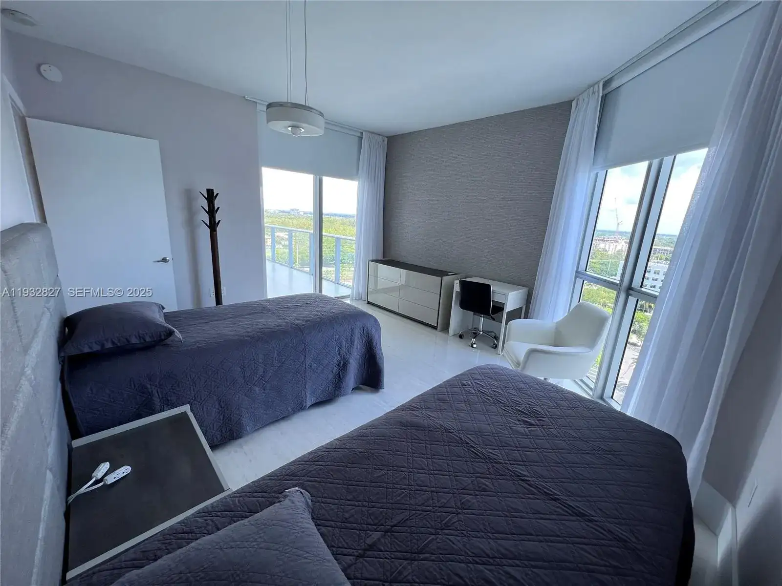 17301 Biscayne Blvd # 1402, North Miami Beach FL 33160 photo 5
