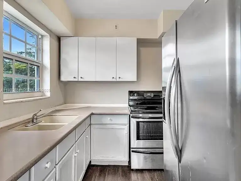 1451 NE 170th St # 201A, North Miami Beach FL 33162 photo 2