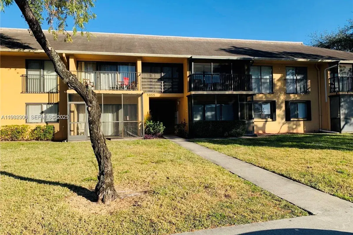 5855 Washington St # 90, Hollywood FL 33023