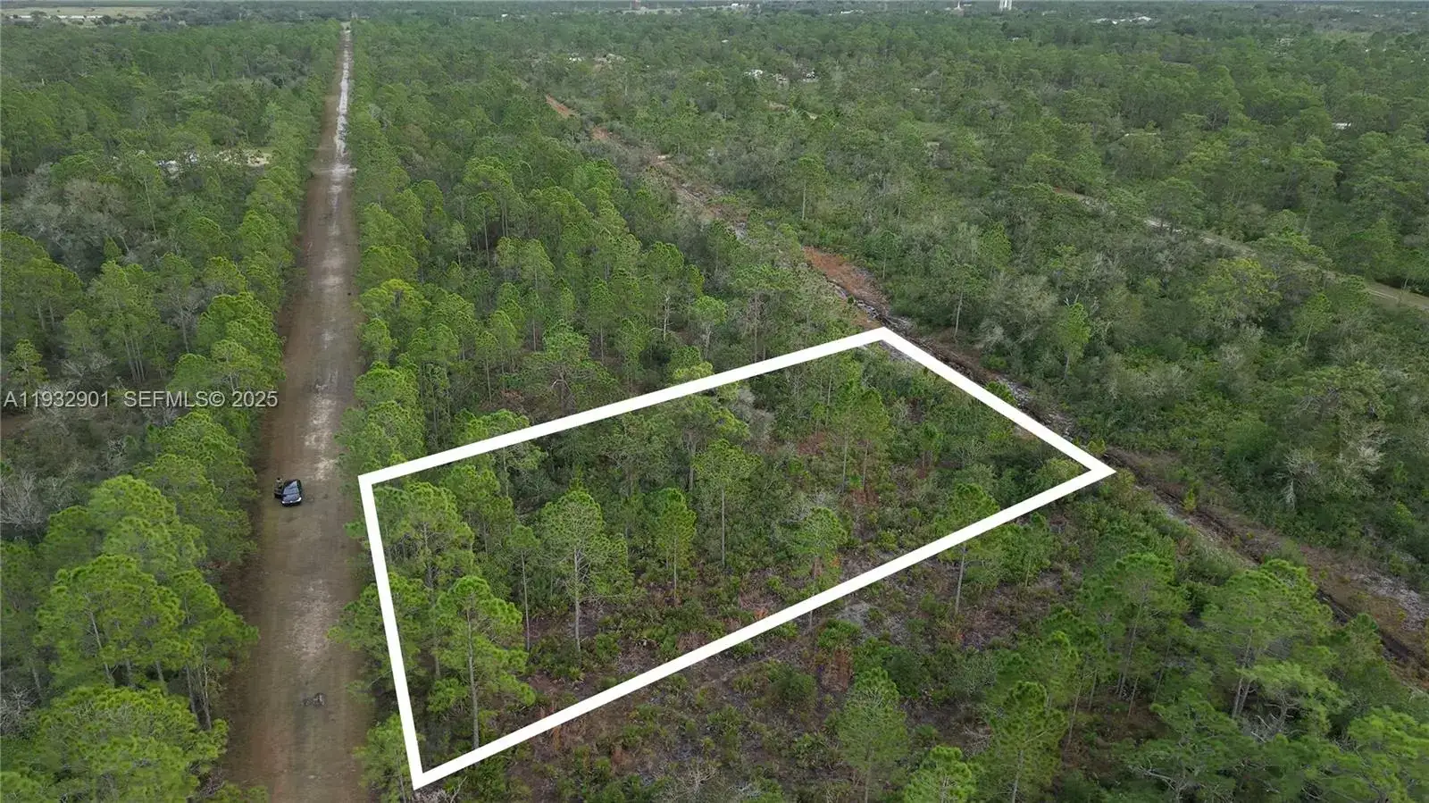 215 IXORA DR, Other City - In The State Of Florida FL 33855