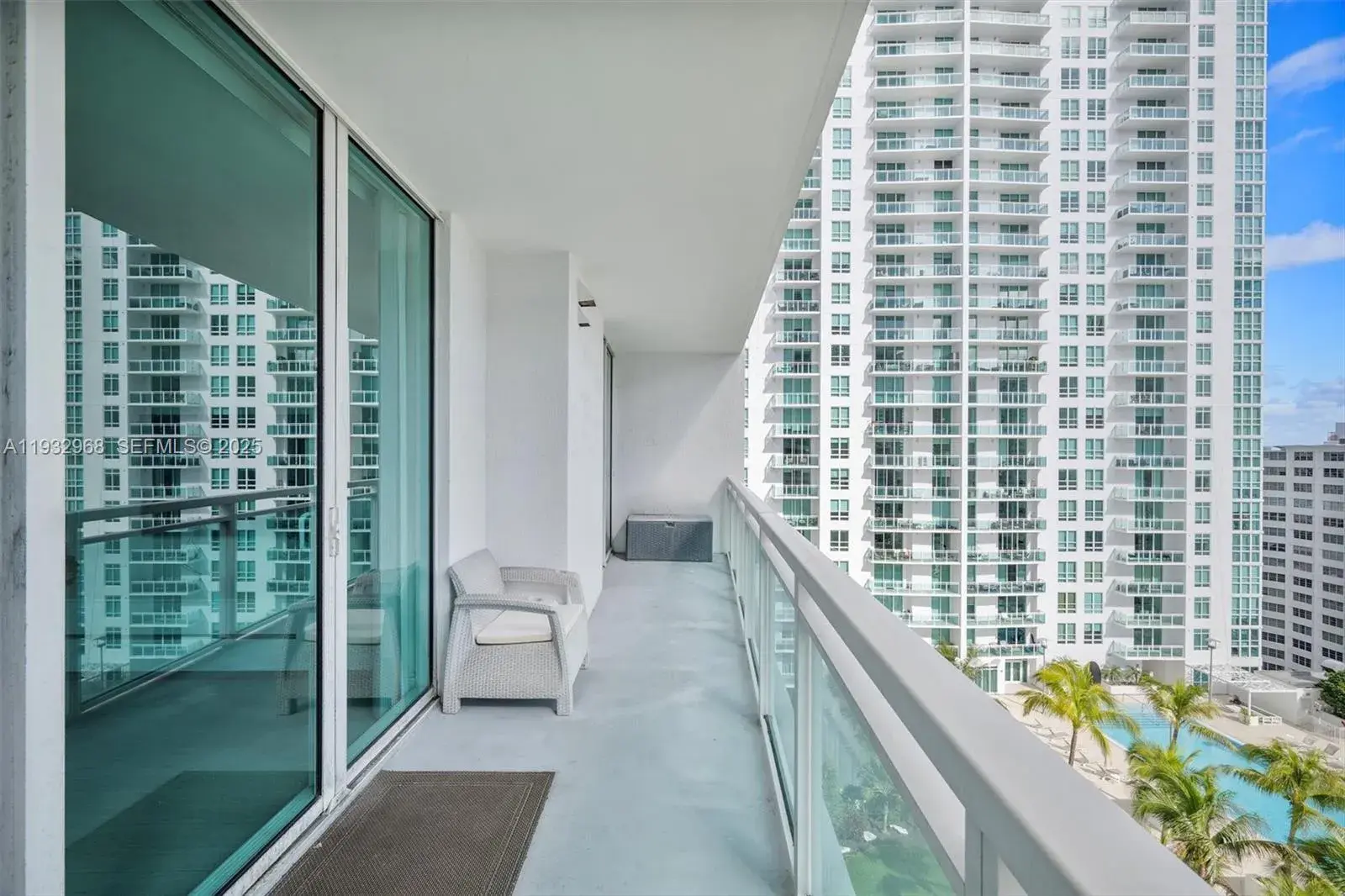 951 Brickell Ave # 1806, Miami FL 33131