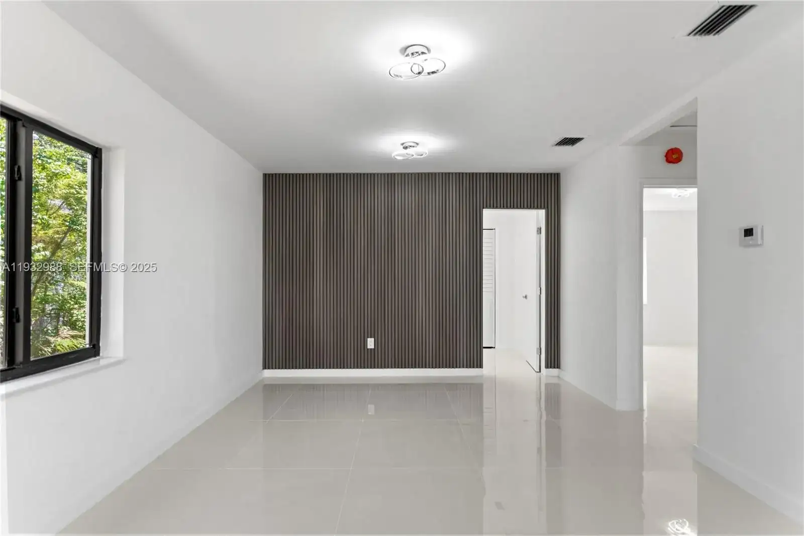 1640 NE 183 ST, North Miami Beach FL 33179 photo 5