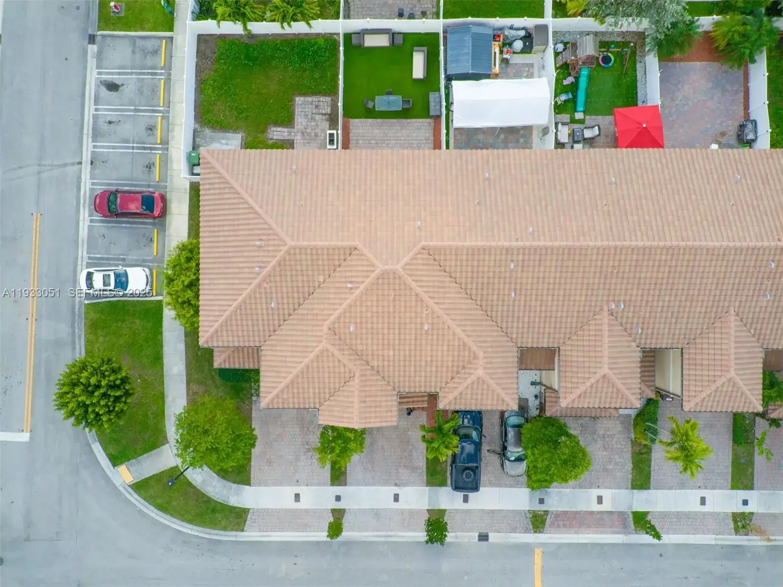 3316 W 91st Ter, Hialeah FL 33018 photo 5