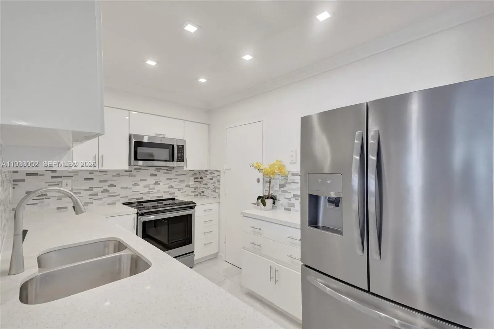 2501 S Ocean Dr, Hollywood FL 33019