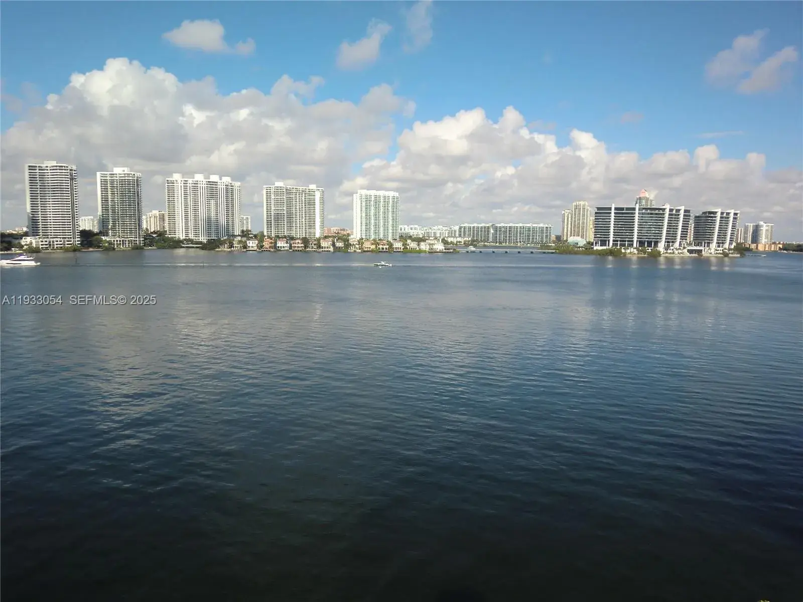 17500 N Bay Rd # S707, Sunny Isles Beach FL 33160