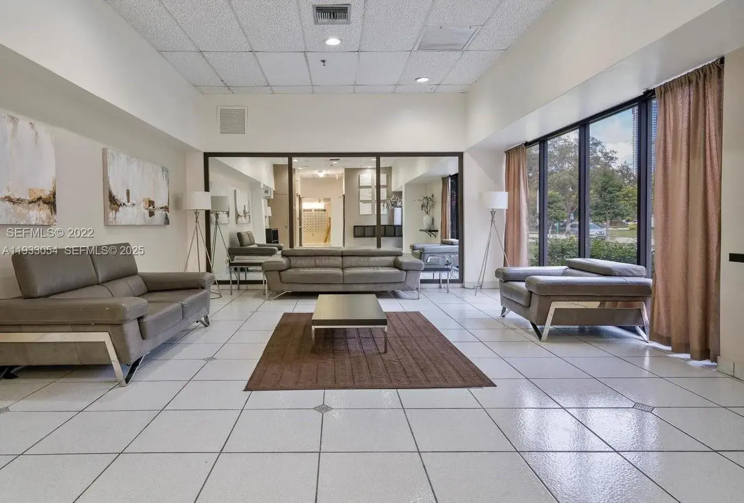 17500 N Bay Rd # S707, Sunny Isles Beach FL 33160
