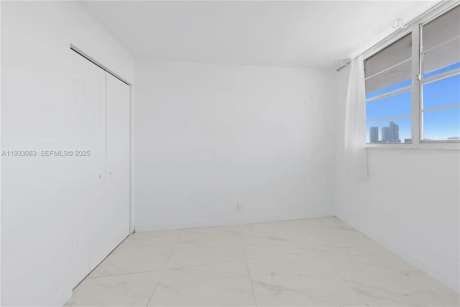 3545 NE 166th St # 1004, North Miami Beach FL 33160 photo 4