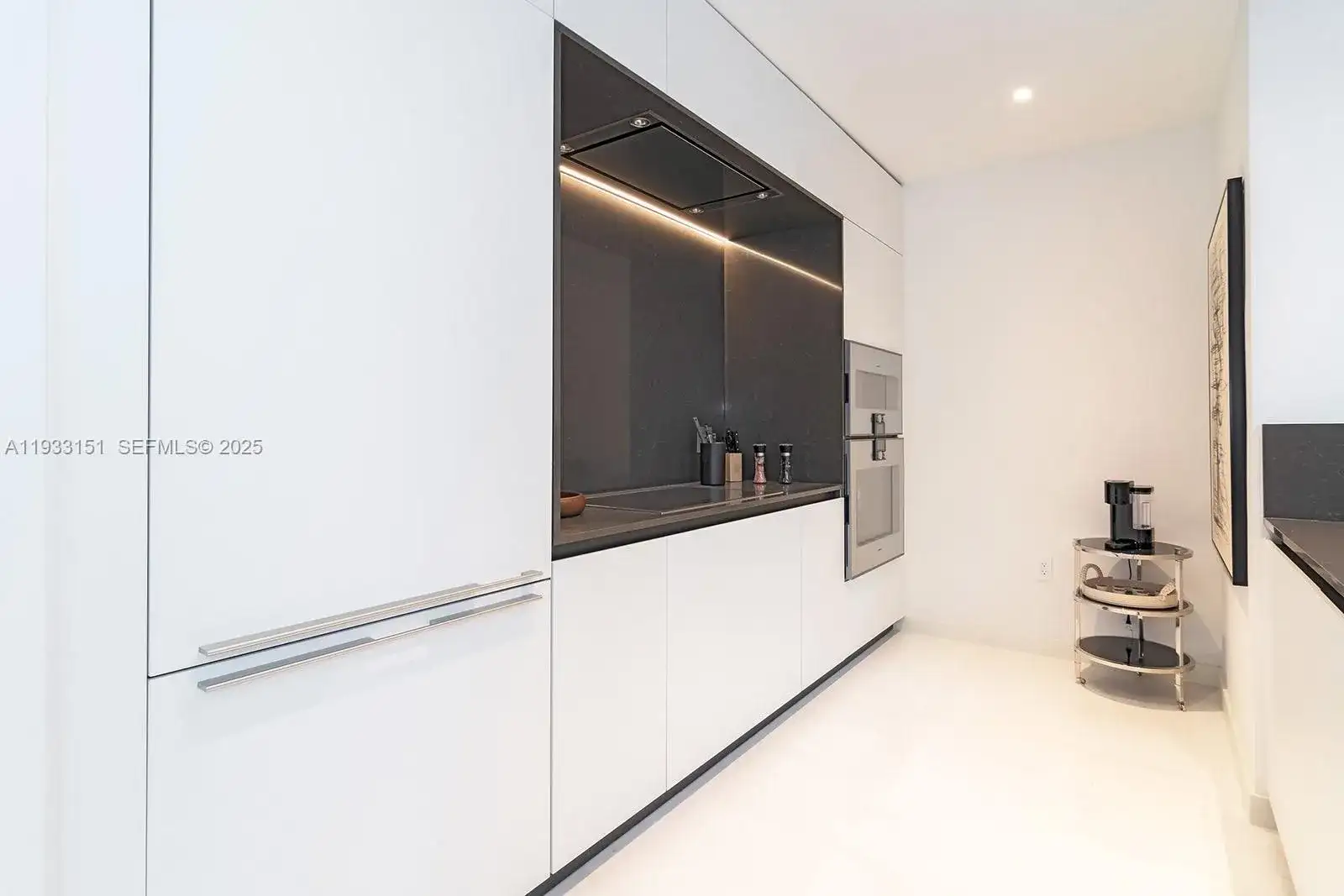 300 Biscayne Blvd Way # 805, Miami FL 33131 photo 5