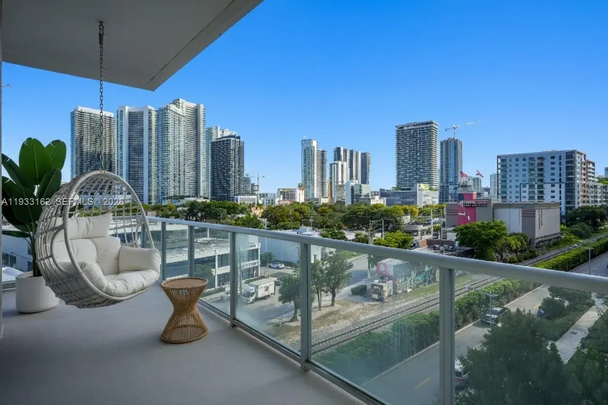 3470 E Coast Ave # H0606, Miami FL 33137