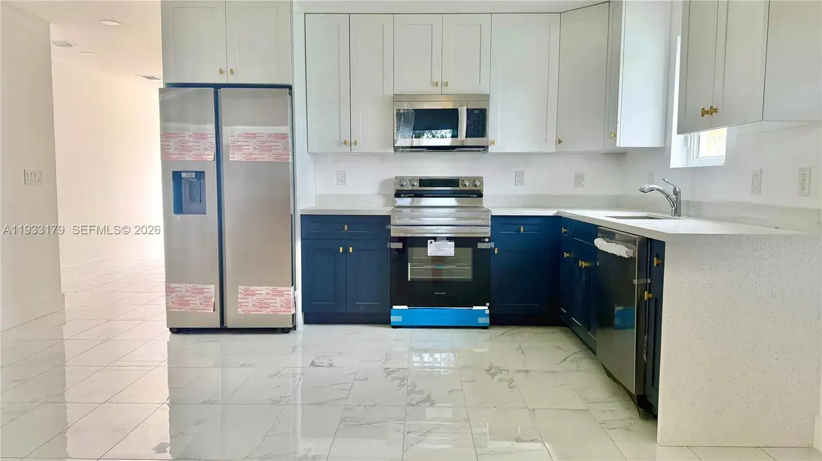1629 NW 40th St, Miami FL 33142 photo 4