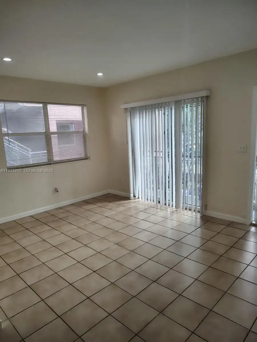 521 NE 62nd St # 4, Miami FL 33138 photo 4