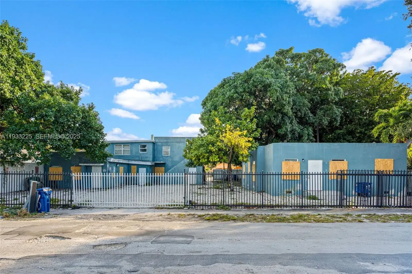 1337 NW 77th St, Miami FL 33147 photo 3
