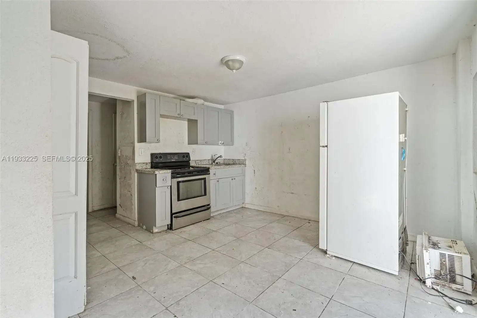 1337 NW 77th St, Miami FL 33147 photo 5