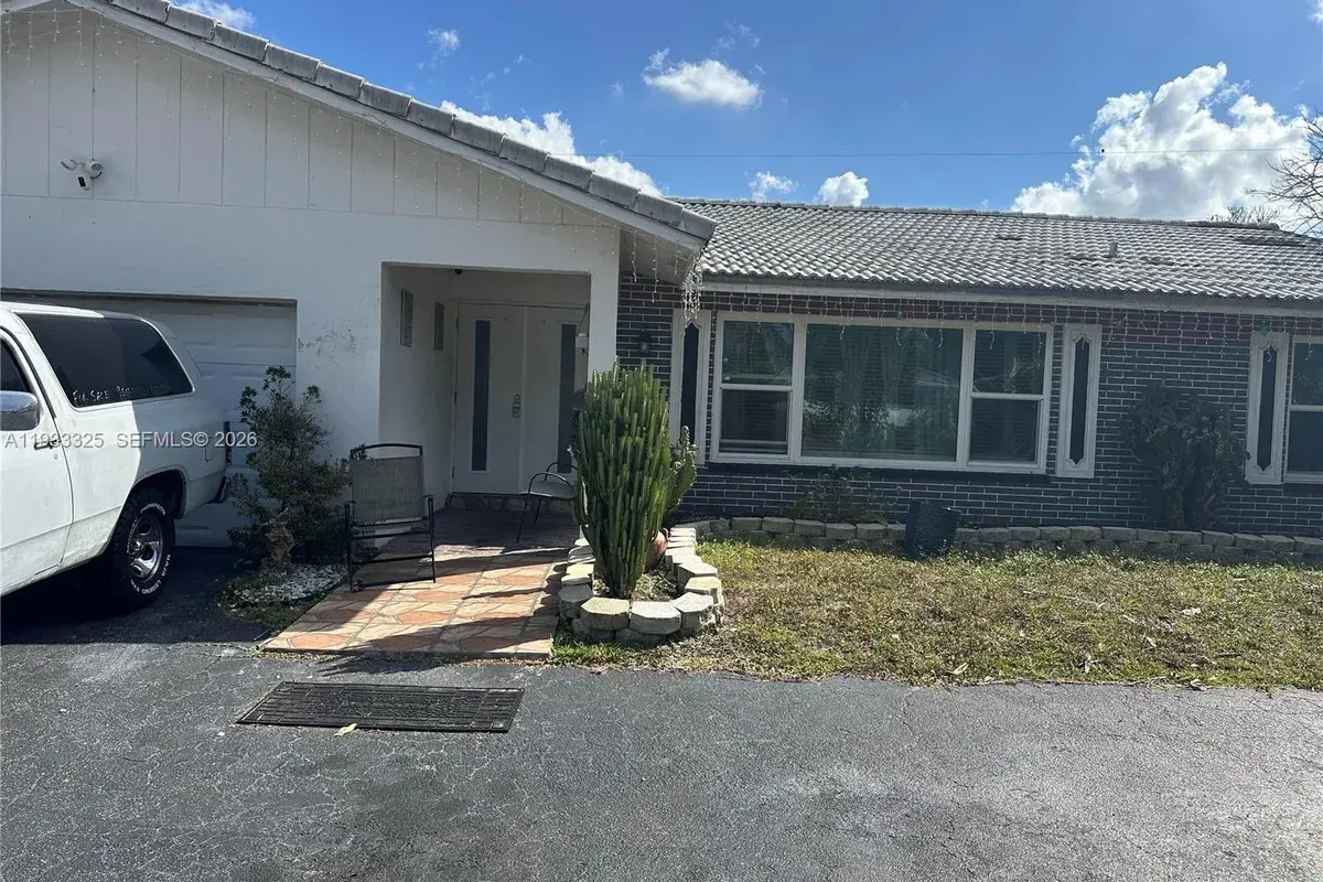 4105 NW 78th Way, Coral Springs FL 33065
