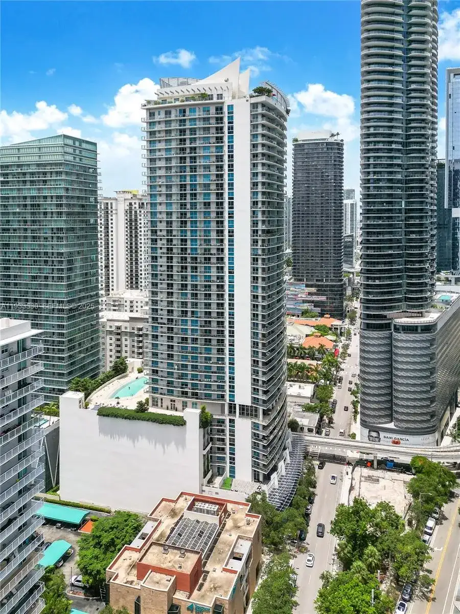1100 S Miami Ave # 1607, Miami FL 33130 photo 3
