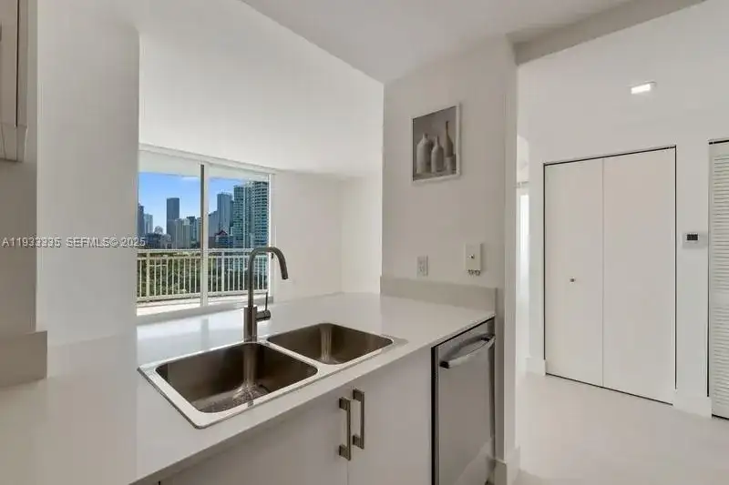2475 Brickell Ave # 1606, Miami FL 33129 photo 5